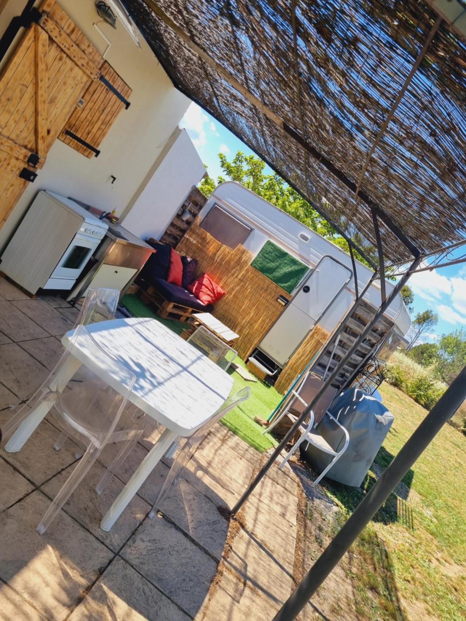 Hotel Le Mazet à Poussan Extérieur photo